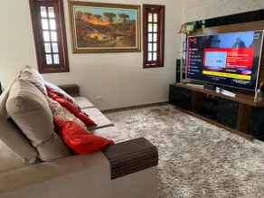 High Standard House Granja Viana (inside condominium) - Image 4