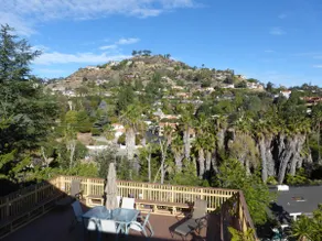 Updated TownHome, Great Location, Fantastic Views - Image 5