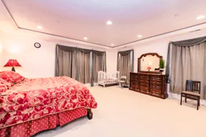 Huge Luxury Home with huge Deck near Powell Butte Park - Image 4