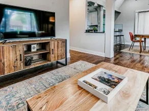 Renovated 4BR Gathering Place/Brookside/Riverside - Image 2