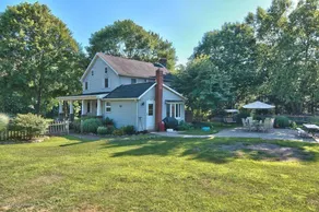 Waterfront/Serene/Tranquil/Farmhouse/Hot tub/Games - Image 5