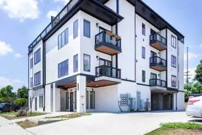 The Nash Lights Condo | Mins from Broadway - Image 2