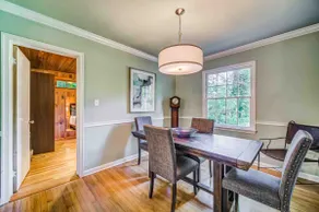 New King Bed, pet friendly, private& peaceful. - Image 5