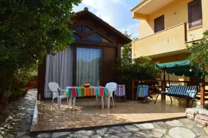 Comfortable house, for couples, 90 m. from the beach - Image 2