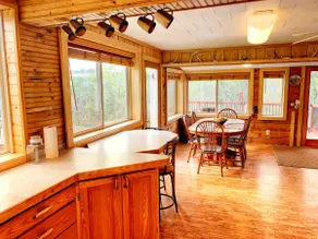**Cozy & Dog Friendly** Rustic Cabin Retreat - Image 4