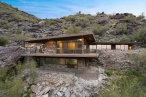 Modern Mountain Escape atop South Mountain - Image 4