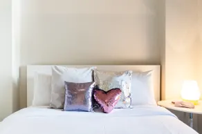 EXCLUSIVE SYDNEY CITY HERITAGE APARTMENT - Image 3