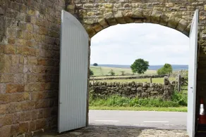 Beautiful Barn surrounded by open countryside - Image 2