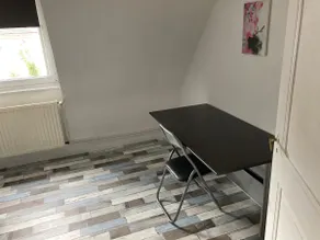 2-bedroom apartment near the station - Image 5