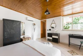 The Traveler's House - Image 4