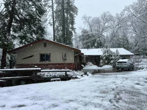 Mid Century Ranch / Hot Tub Yosemite destination - Image 3