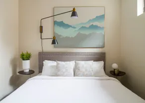 Bright & Bold Loft | Fast Wifi | Downtown Boston - Image 3