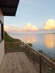 Seaview Bungalow - Image 4