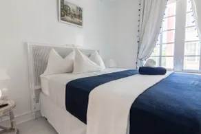 OceanDrive beachfront 2 charming renovated bd SoBe - Image 3