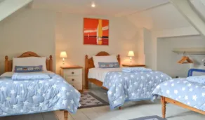 Devon Holiday Cottage on the waters edge - Image 5