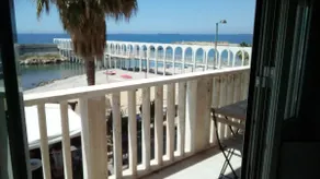 Suite beachfront near the station and Port, 5 beds - Image 2