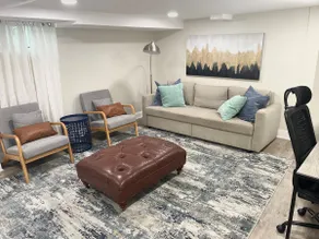 LUXE Private & Stylish Princeton King Suite - Image 2