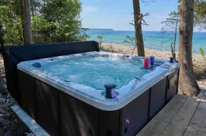 Windy Pines Full Cottage Hot Tub, Wood fired Sauna - Image 2