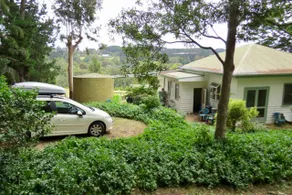 Cosy cottage with panoramic winery & valley views - Image 3