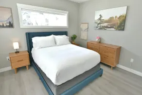 Private 1Br Suite in Victoria - Image 1