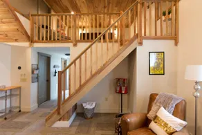 ★Luxury Loft...Minutes to ALL local Venues ★ - Image 4