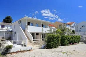 DeLuxe Apartment B with Sea View / Free Parking - Image 3