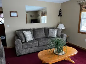 4BR 2 Baths - Private! Close to all Attractions! - Image 2