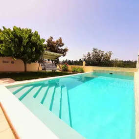 Paradise House - Apartment in Villa with private pool and private garden - Image 2