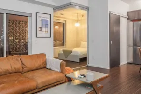 Modern Downtown Kelowna Retreat - Image 3