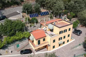 Beautiful panoramic terrace overlooking the sea, with swimming pool - Image 2