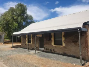 The Miners Inn - 3 bedroom renovated Cottage +WiFi - Image 2