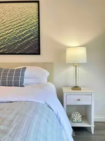 Stylish and Clean Three Bedroom Townhome - Image 5