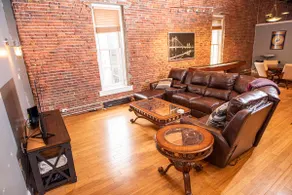 Georgia Street 4 Bedroom Condo Downtown - Image 4