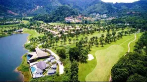 Tranquil lake view villa on Phuket golf estate - Image 2
