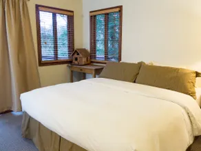 3BD House on the Rogue River - Image 3