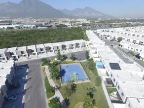 House across from a park, Dominio Cumbres (We bill) - Image 3