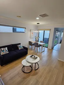 Luxury house near best facilities and airport - Image 3