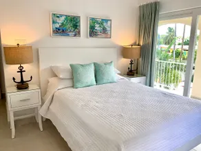 Breezy Beachfront Apartment: Turtles Nest C - Image 4