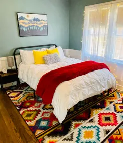 Cozy Casa - Downtown by Beautiful Park & Riverwalk - Image 4