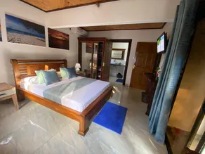Granite Self Catering Holiday Apartment - Image 3