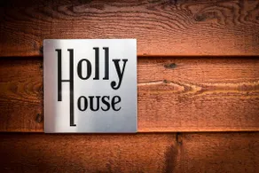 Holly House - Image 5