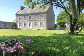 Master's house (10 rooms) 5 minutes from La Torche - Image 2