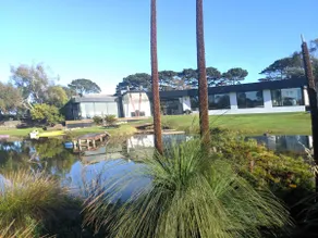 Lakehouse Estate is on 3 acres with private lake - Image 2