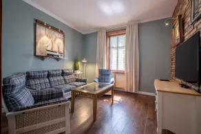 Old House Apartments no. 3 - Image 3