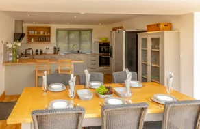 April Cottage - Luxury Country Bolthole - Image 4