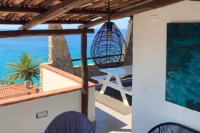Boutique apartment with beach within walking distance, near Tropea - Image 3