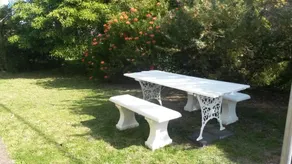 Beachcomber - Small Fenced Yard - Image 2