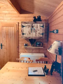 The Bear Den - Studio Cabin i hjärtat av Hayward - Image 4