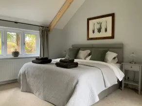 Beautiful Dartmoor house, idyllic moorland setting - Image 2