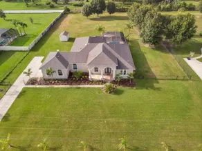 Paradise in Lutz! w/Heated Pool! - Image 2